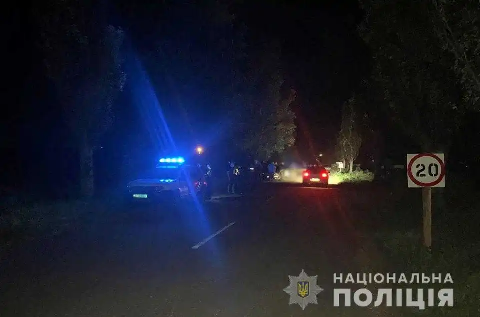 Житель Кiровоградщини вiдкрив стрiлянину на Донеччинi, постраждала 18-рiчна дiвчина