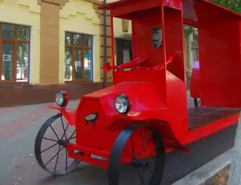 "Машина часу": жителі Бобринця зробили креативний подарунок місту (ФОТО) фото 1
