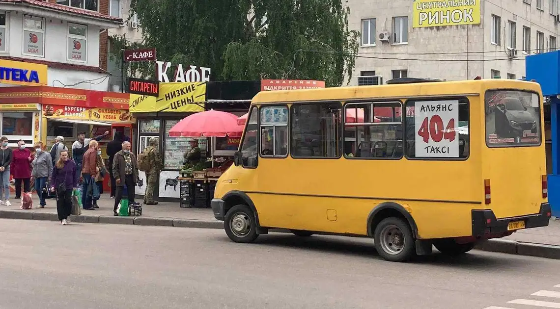 Перевізник із Кропивницького розповів про GPS, оновлення маршруток та нюанси відмови від готівки фото 1