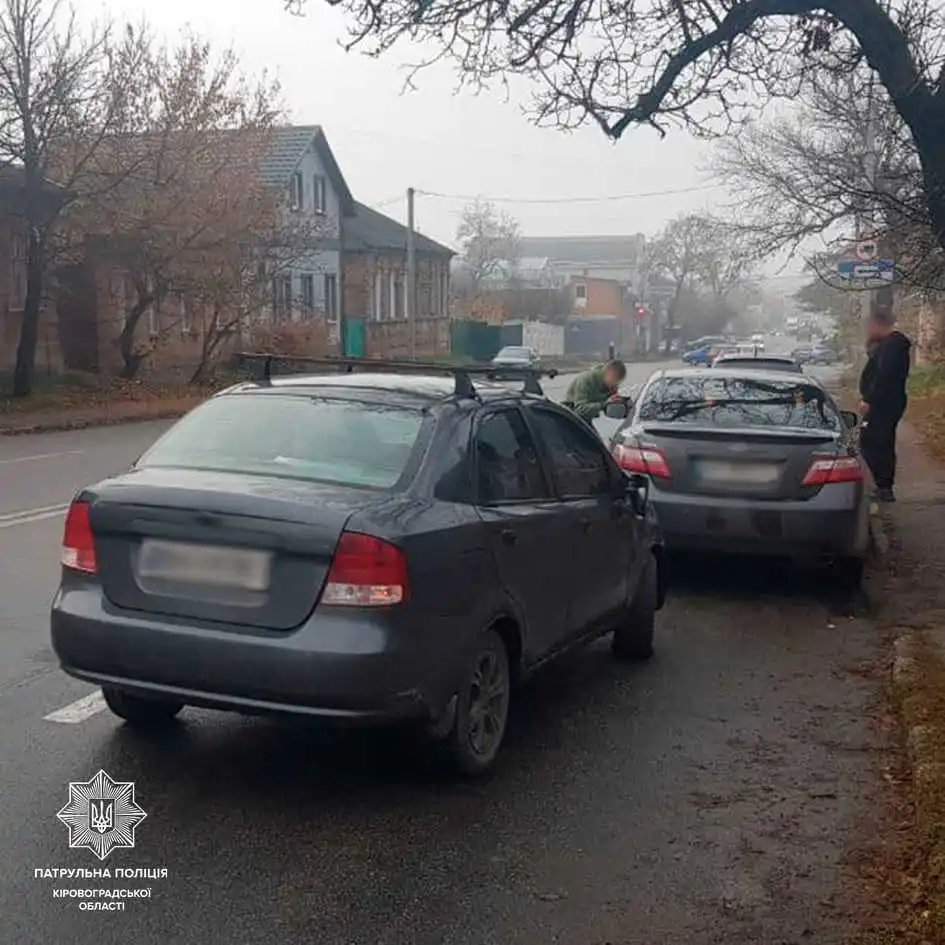 У Кропивницькому зіткнулися Chevrolet та Toyota (ФОТО)