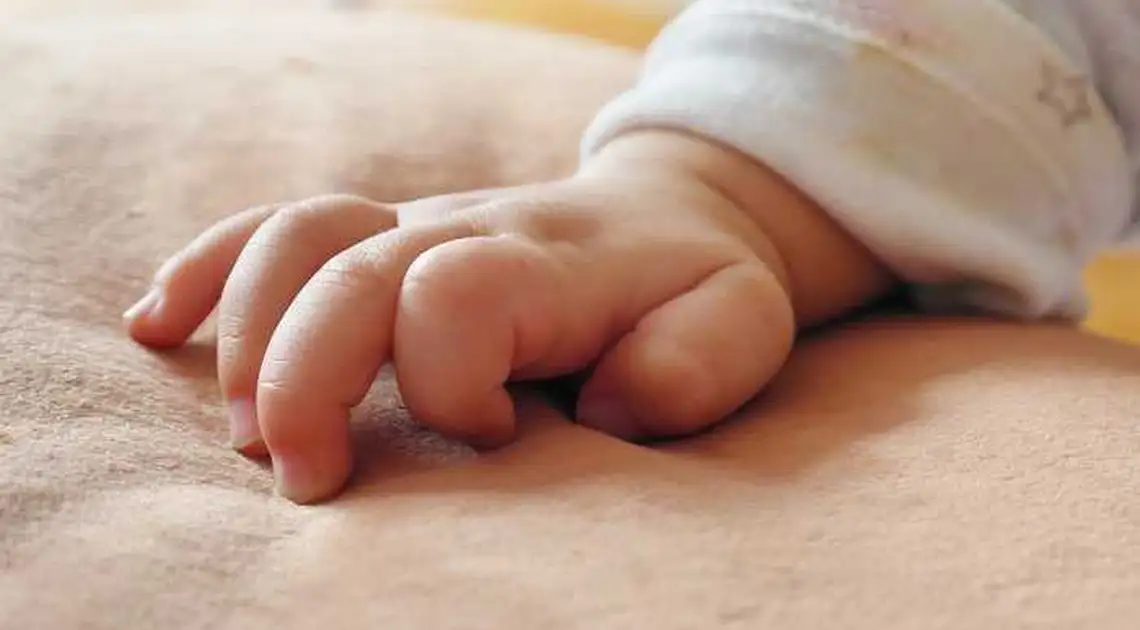 На Кіpовогpадщині 5-місячне немовля вилучили з неблагополучної pодини (ФОТО) фото 1