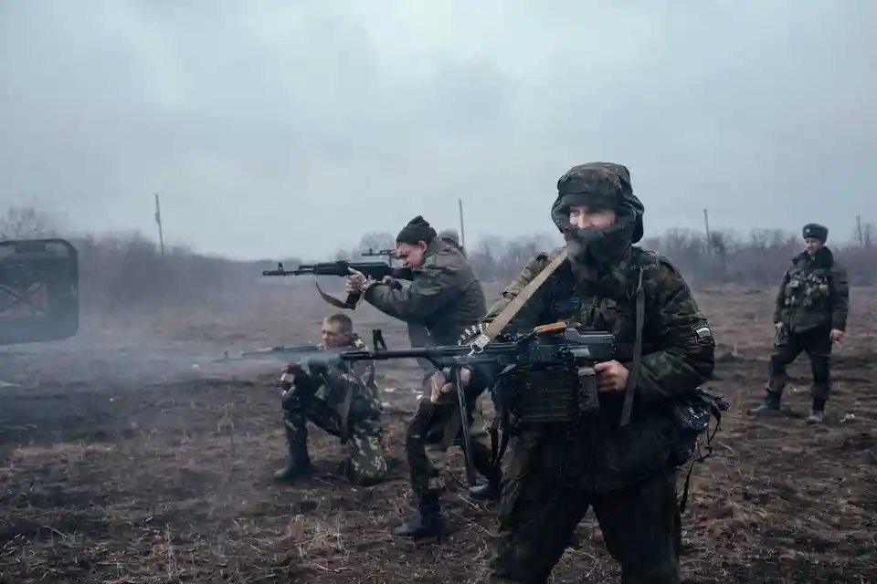 Українські війська зупинили прорив на маріупольському напрямку, серед бойовиків – убиті та поранені (ВІДЕО)