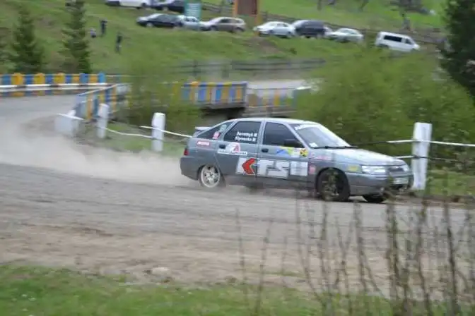 Кропивничан запрошують на відкриття сезону драйвових перегонів "Drag Racing"