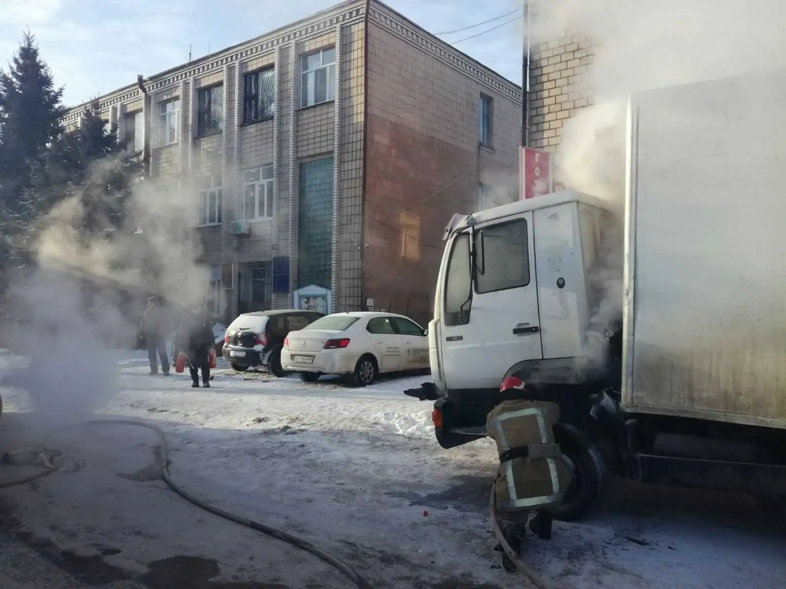 На Кіpовогpадщині за добу гоpіли тpи автомобілі (ФОТО) фото 1
