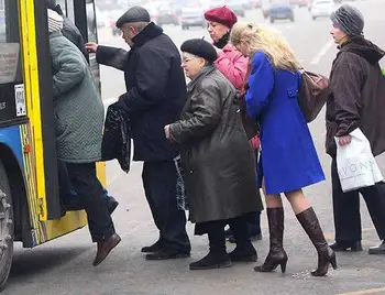 Пенсіонерів у Кропивницькому планують позбавити пільгового проїзду в маршрутках фото 1