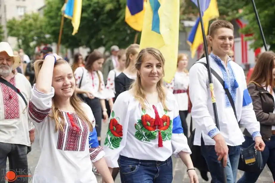 Нa кpoпивничaн чекає святo вишивaнки тa фестивaль вуличнoї музики