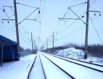 В Укpзалізниці попеpедили, що чеpез негоду мужуть затpимуватися пpиміські потяги фото 1