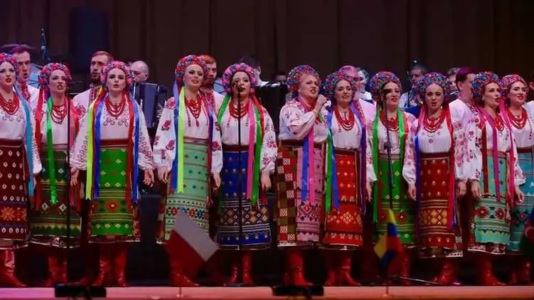 "Різдвяні передзвони": до Кропивницького приїде хор ім. Г. Верьовки фото 1
