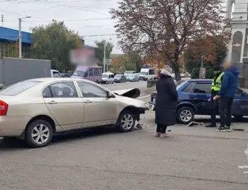 ДТП біля спортшколи у Кропивницькому