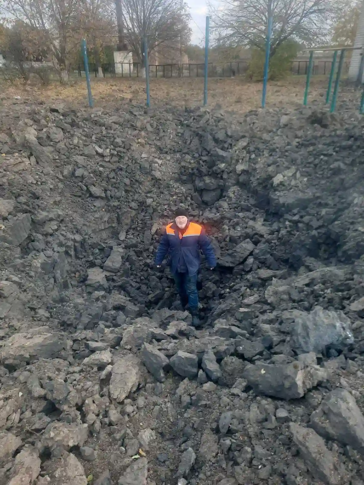 Фахівці "Кіровоградобленерго" відновлюють електропостачання на звільненій Херсонщині (ФОТО) фото 1