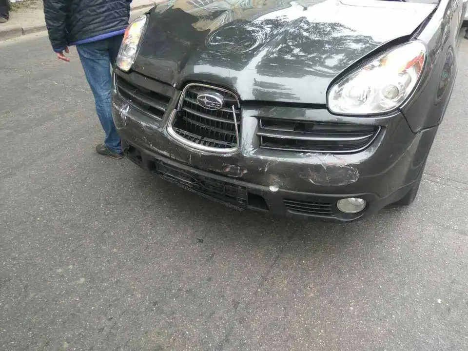 У Кропивницькому зіткнулися дві іномарки (ФОТО)