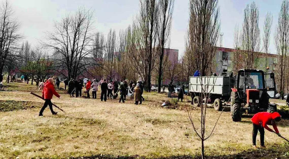 В громадах на Кіровоградщині влаштовують весняні прибирання (ФОТО) фото 1