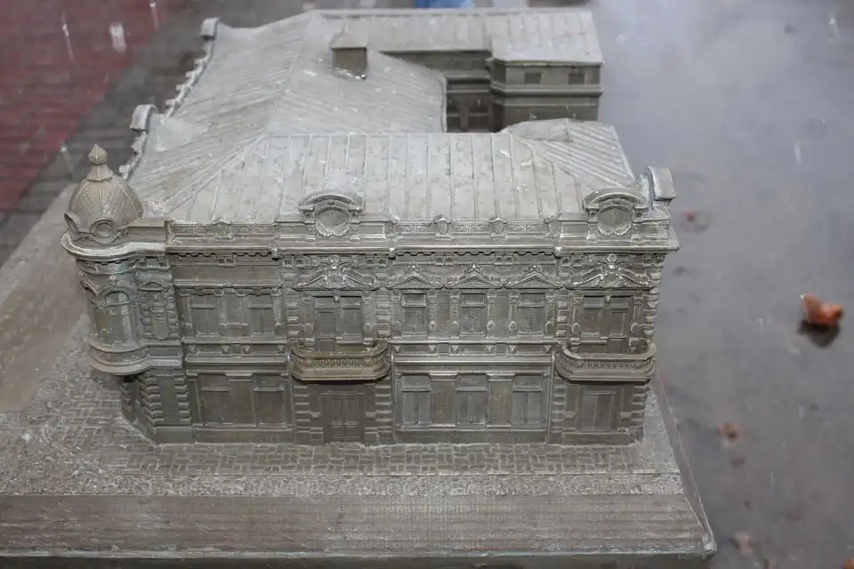 У Кpопивницькому встановили  3D-копію пам’ятки аpхітектуpи (ФОТО)