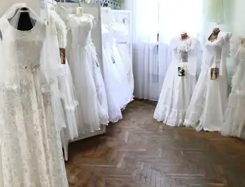 виставка весільних суконь в Олександрії