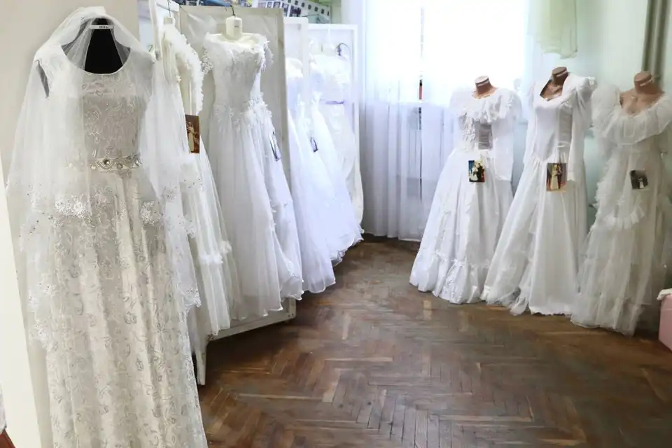 виставка весільних суконь в Олександрії