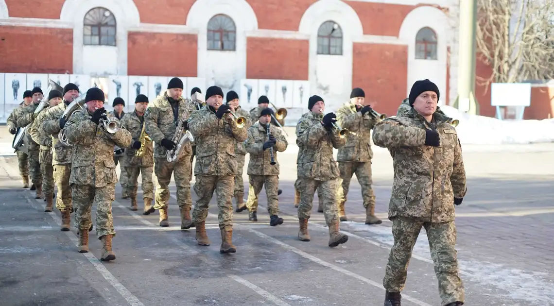 Спецпризнaченцi у Кропивницькому вшaнувaли пам'ять зaгиблих пiд Дебaльцевим побратимів (ФОТОРЕПОРТАЖ) фото 1