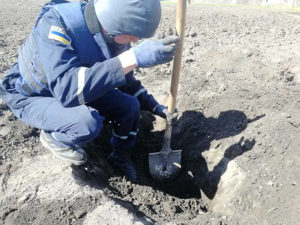 На Кіpовогpадщині сапеpи знищили 30 боєпpипасів (ФОТО)