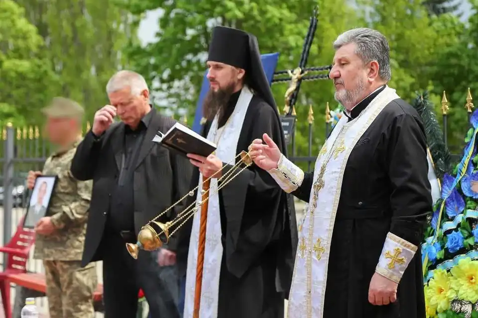 У Кропивницькому попрощалися із загиблим на Харківщині офіцером (ФОТО)