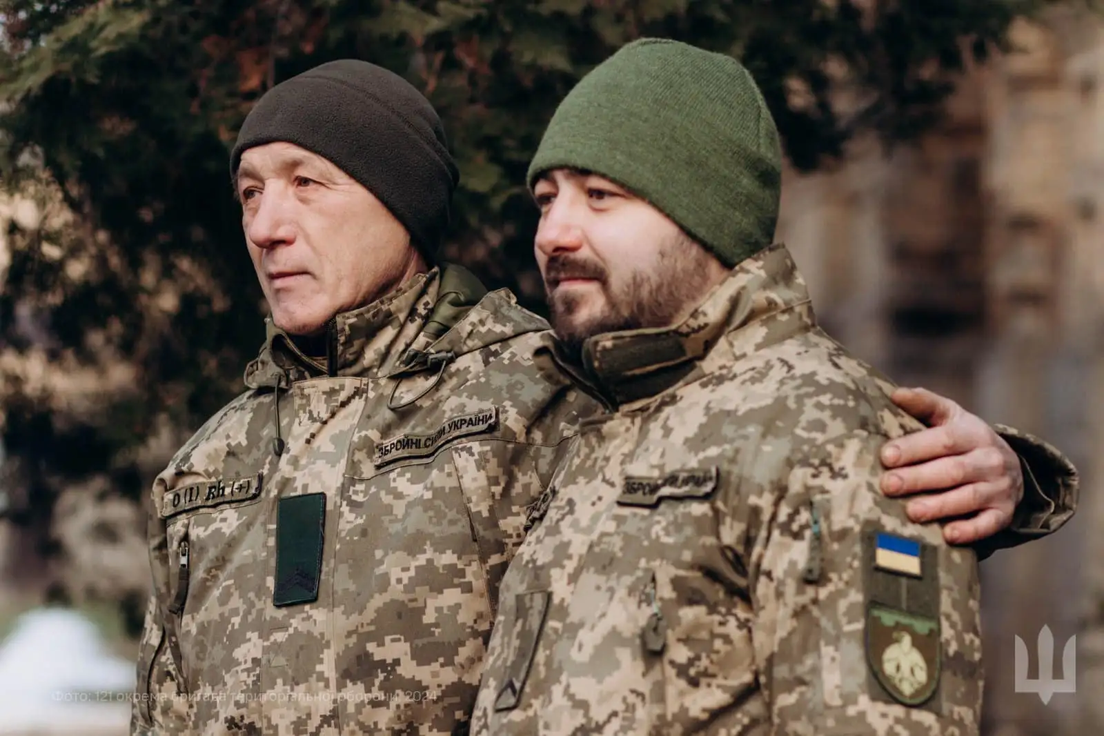 батько з сином разом служать в одній бригаді