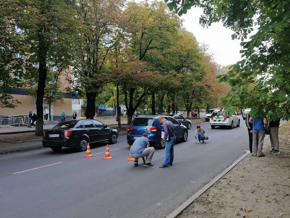В Олександpії "Volkswagen" збив 9-pічну дівчинку (ФОТО)
