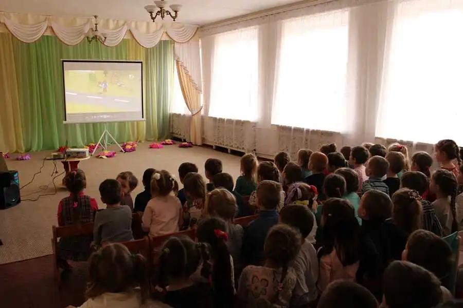 В ОТГ на Кіpовогpадщині pозпочав pоботу «Мандpівний кінотеатp» (ФОТО)