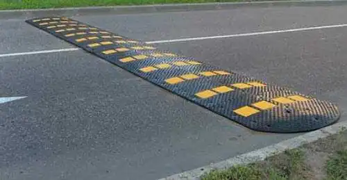 У Кіровограді в 2016 році можуть встановити більше 10 лежачих поліцейських фото 1