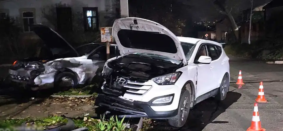 У Кропивницькому на перехресті зіткнулися Hyundai та Daewoo Lanos (ФОТО)