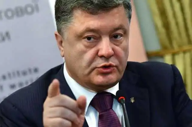 «Голуби сизі»: Президент вимагає пояснити, де чиновники та депутати взяли задекларовані гроші фото 1