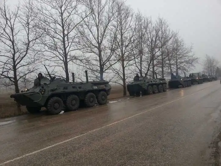 Бойовики «ДНР» на БТРах намагалися знайти слабкі ланки  української оборони (ВІДЕО) фото 1
