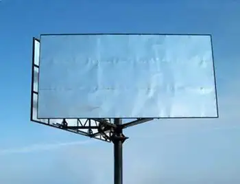 На Кіровоградщині почали розміщувати політичну рекламу, один з білбордів вже облили фарбою фото 1