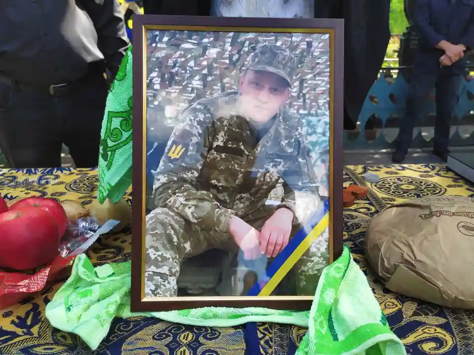 У Кропивницькому попрощалися із воїном-Героєм