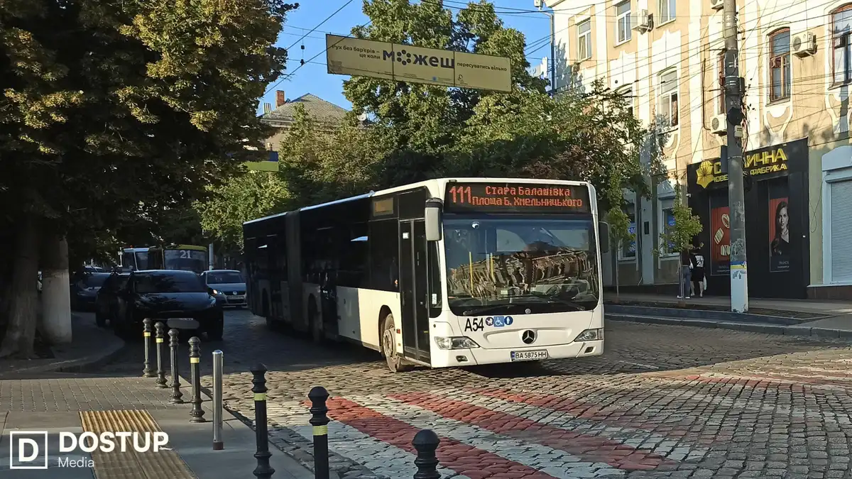 КП "Електротранс" закупить у компанії з Черкащини запчастин для автобусів-"гармошок" майже на 300 тис. грн.
