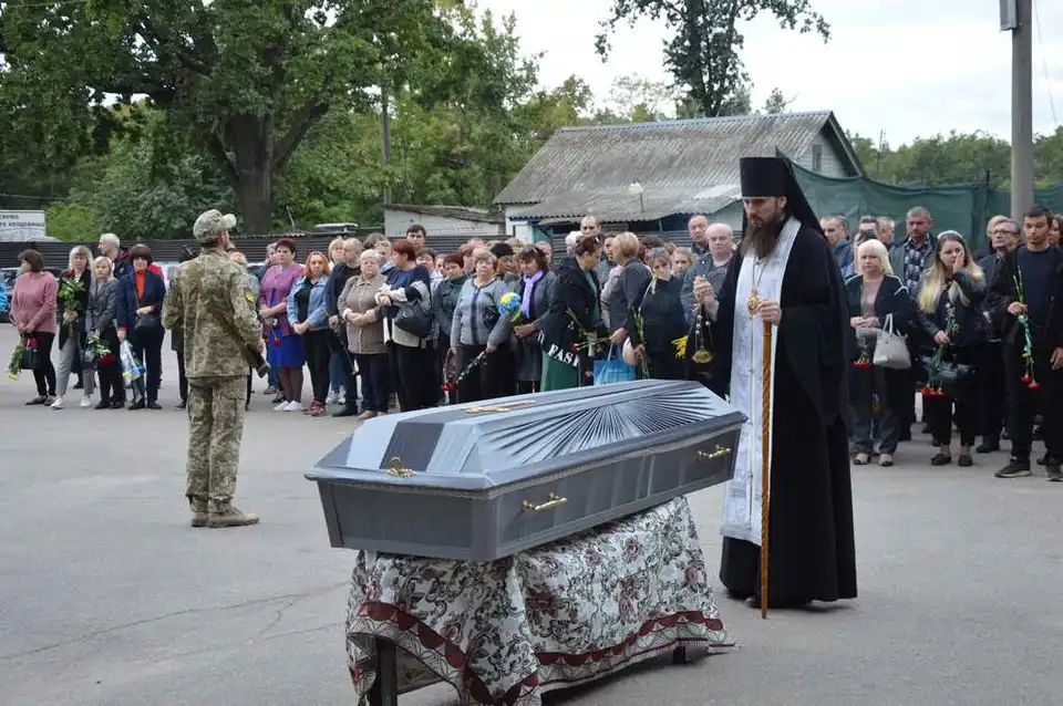 У Кропивницькому провели в останню путь 38-річного офіцера (ФОТО)