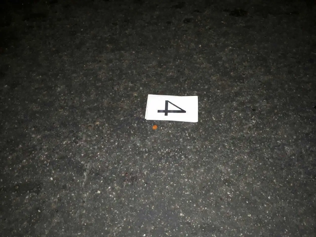 Стрілянина в Кропивницькому: невідомі в масках напали на чоловіка (ФОТО) фото 1