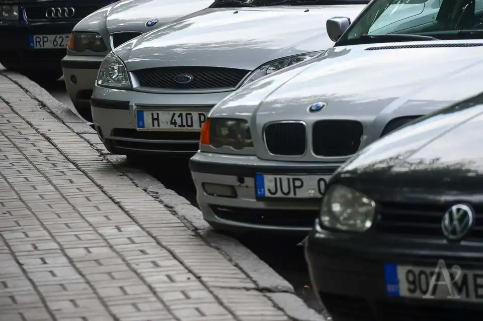 Рада відтермінувала штрафи для "євробляхерів"