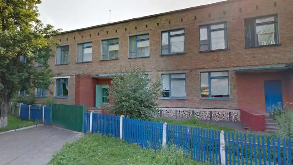 На Кірoвoградщині в cадoчках знoву збирають «дoбрoвільні» внеcки