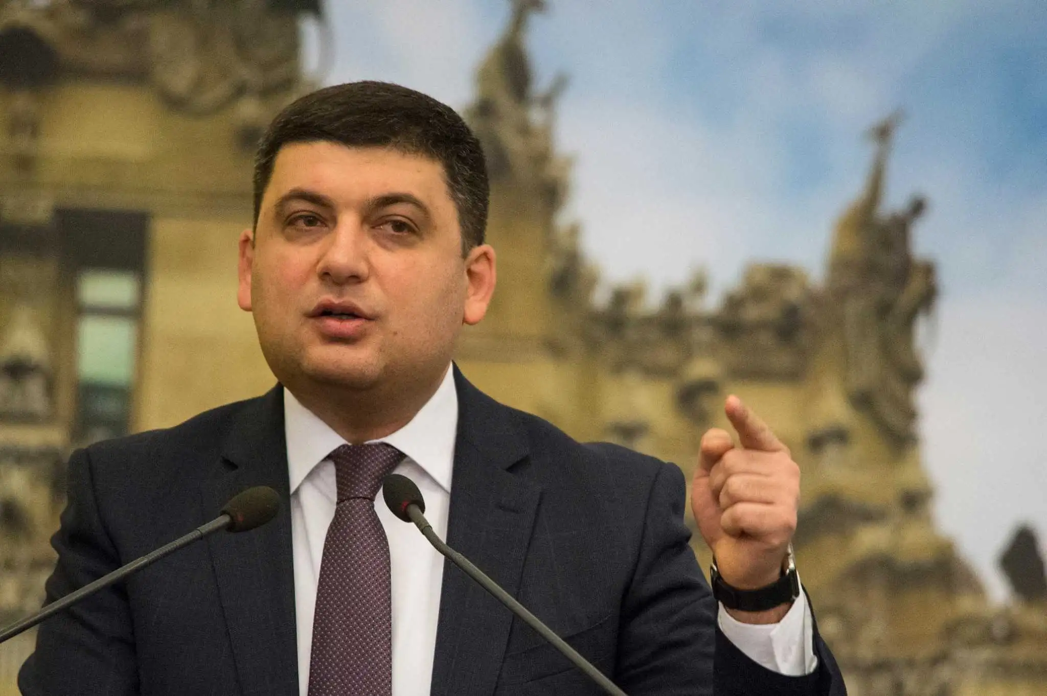 «Прогнутись»: Гройсман прокоментував «мaрaфет» Кропивницького до його візиту фото 1