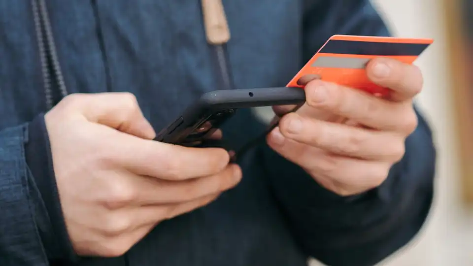 Телефонний шахрай