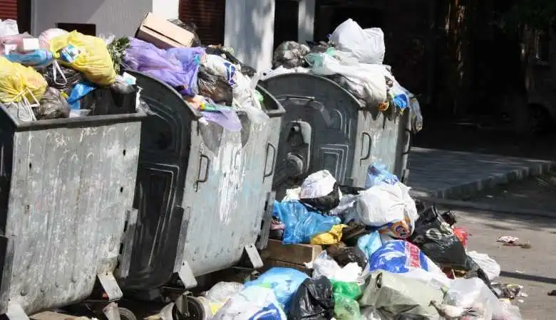 На Кіровоградщині підприємець самовільно підняв тарифи за вивіз сміття фото 1