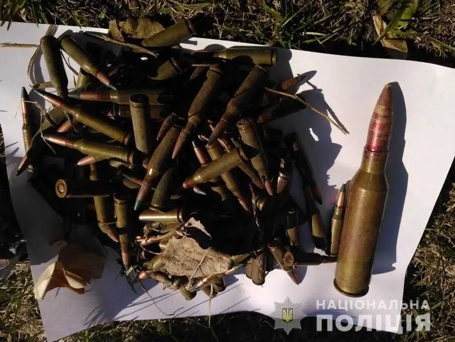 Жителі Кіровоградщині здали до поліції майже 140 боєприпасів (ФОТО) фото 2
