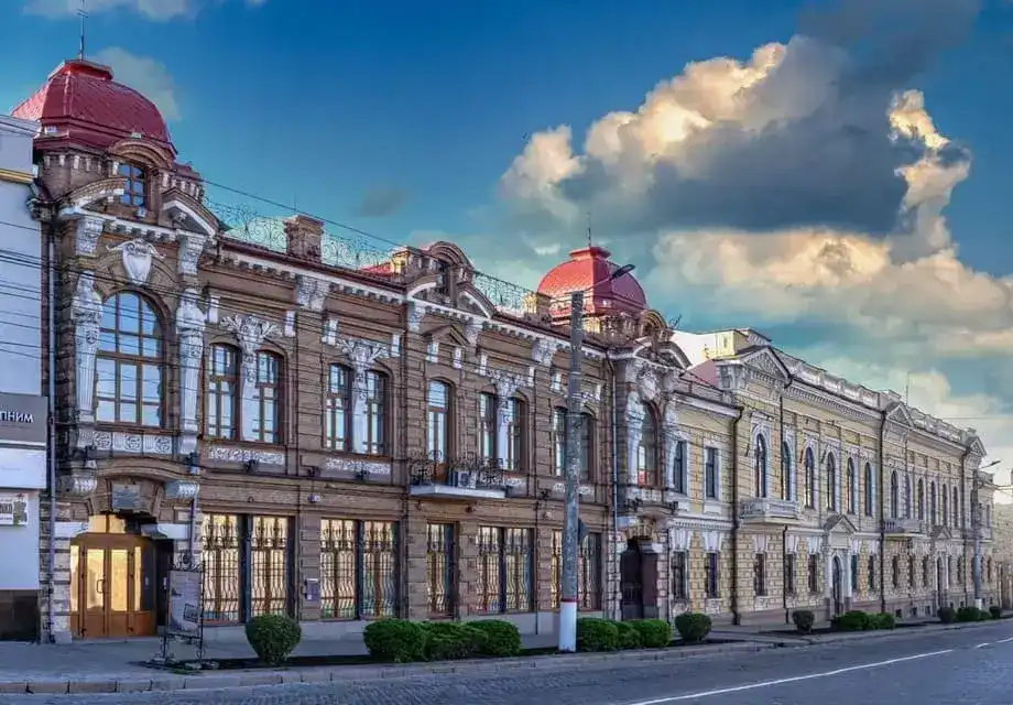 Будівля Державної казначейської служби у Кропивницькому, вулиця Велика Перспективна, 31