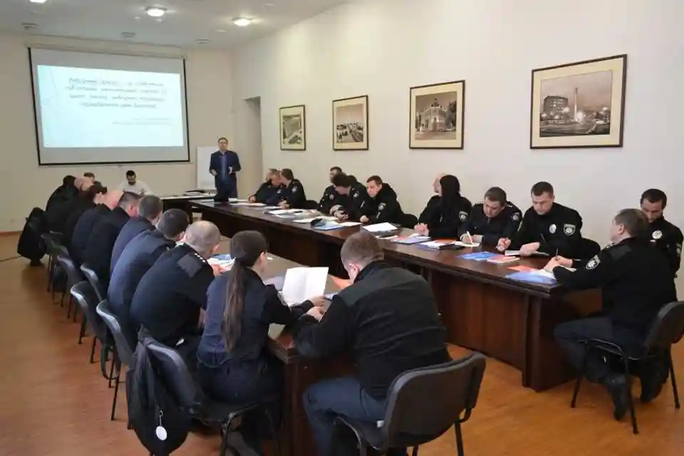 У Кpопивницькому поліцейських навчали pеагувати на поpушення під час вибоpів (ФОТО)
