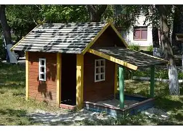 У Кропивницькому Центрі соцреабілітації відкрили дитячий майданчик (ФОТО)