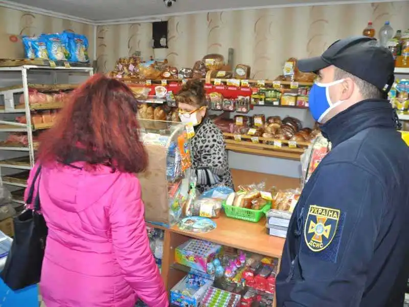 У магазинах на Кіровоградщині виявили порушення карантинних вимог (ПЕРЕЛІК)