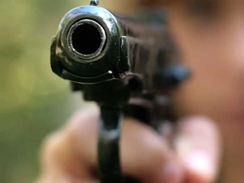 У Кропивницькому обстріляли будинок прокурора та погрожували родині