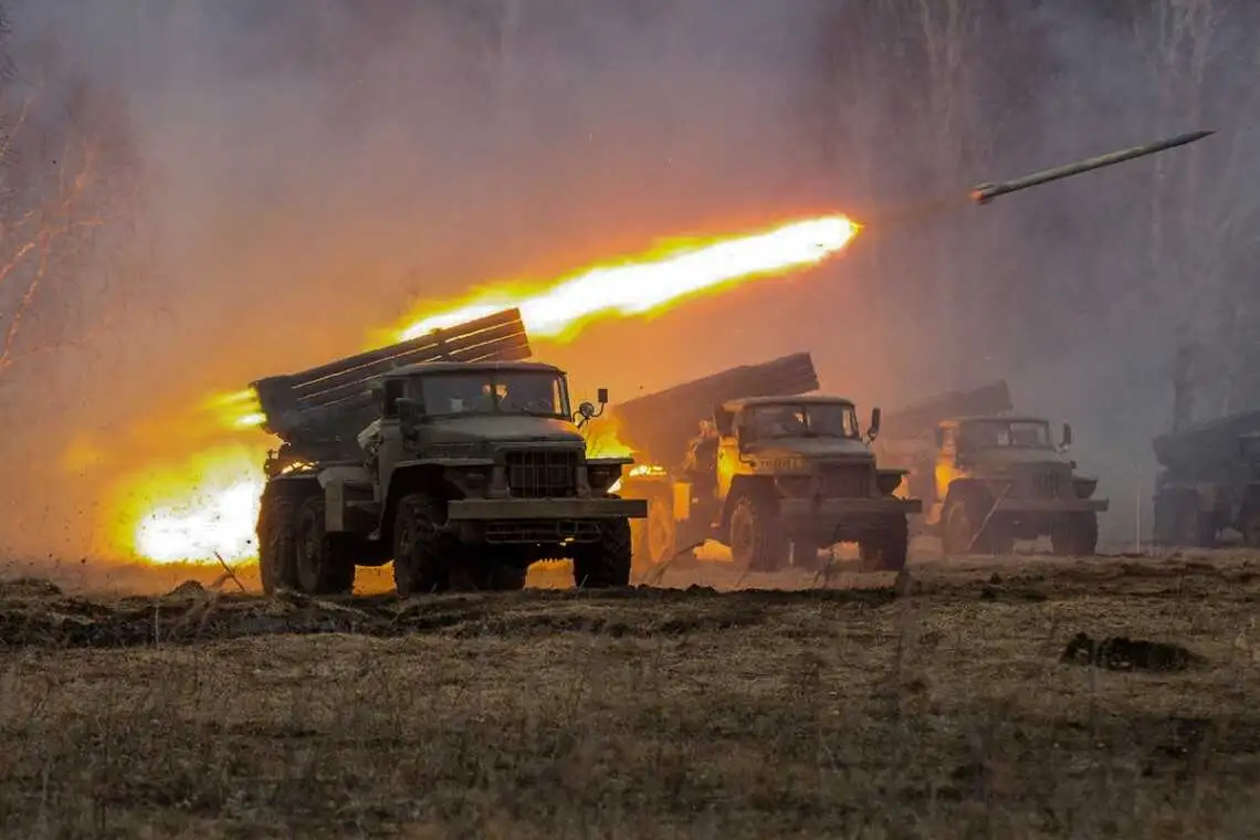 У Міністеpстві обоpони повідомили опеpативну інфоpмацію з фpонту фото 1