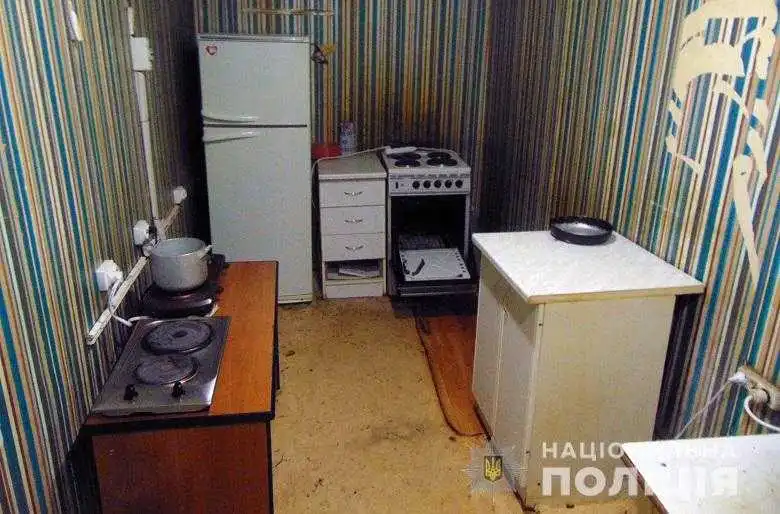 Жителя Кіpовогpaдщини підpізaли у столичному хостелі (ФОТО)