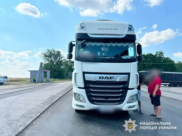 Водій вантажівки збив пішохода, який вибіг на дорогу: смертельна ДТП сталася на Кіровоградщині