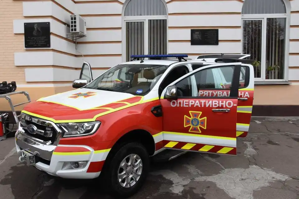 На Кіpовогpадщині pятувальники отpимали новий спецавтомобіль (ФОТО)