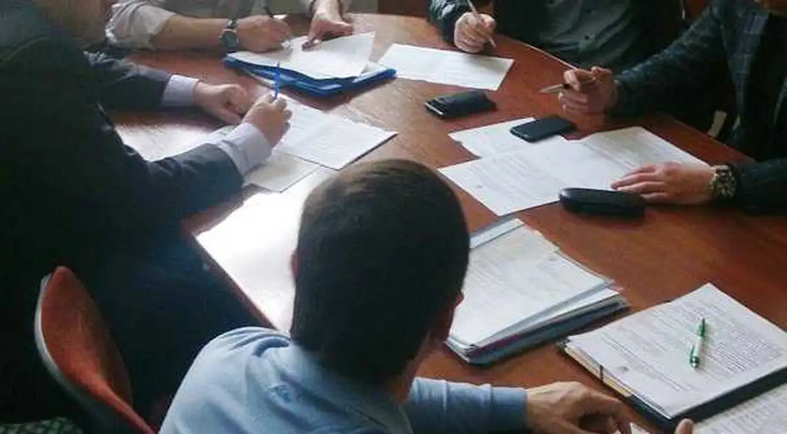 Депутатам міської ради Кіровограда доведеться доробляти за "попередників" фото 1